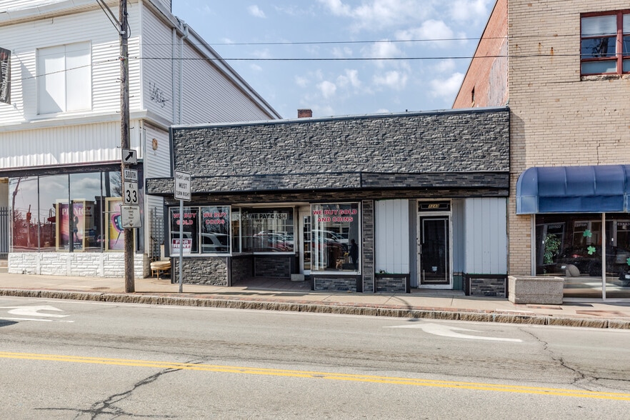 More Photos Of 1243 Main St, West Warwick General Retail For Sale