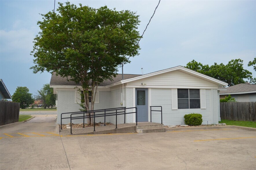 More Photos Of 508 Fm-1460, Georgetown Office For Lease