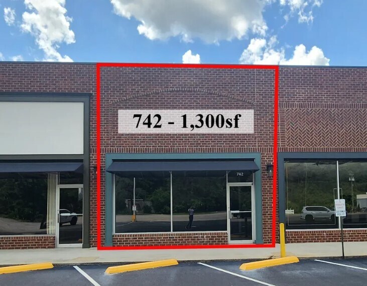 More Photos Of 770 Shades Mountain Plz, Hoover General Retail For Sale