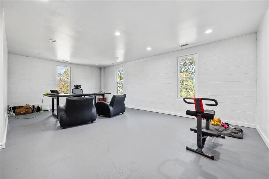 More Photos Of 4891 Redan Rd, Stone Mountain Flex For Sale