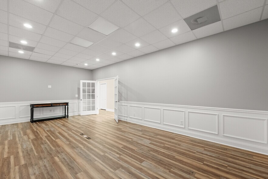 More Photos Of 135 Midway Dr, Cornelia Medical For Sale