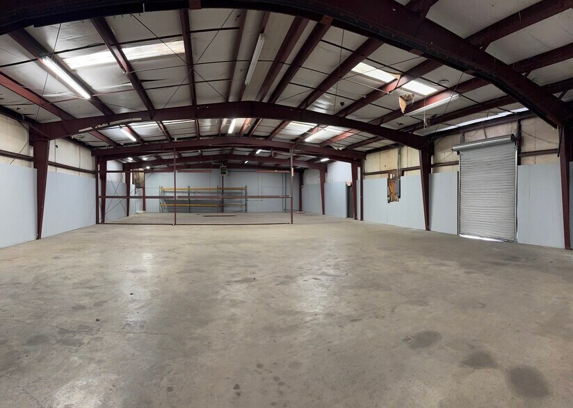 More Photos Of 190 Lower Bay St, Macon-Bibb Warehouse For Lease