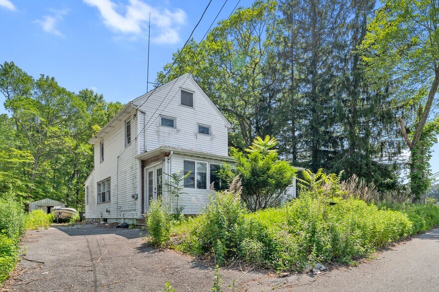 More Photos Of 67 US Highway 46, Budd Lake Storefront Retail Office For Sale