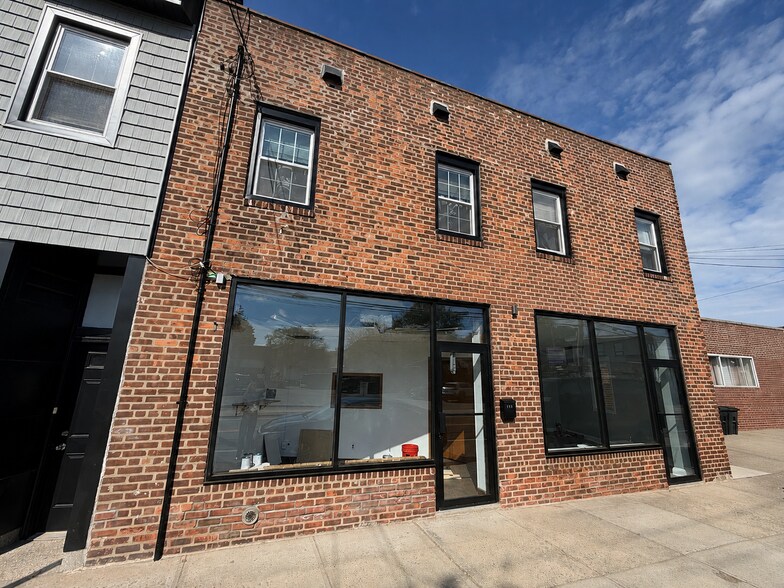 More Photos Of 141 New Hyde Park Rd, Franklin Square Storefront Retail Residential For Lease