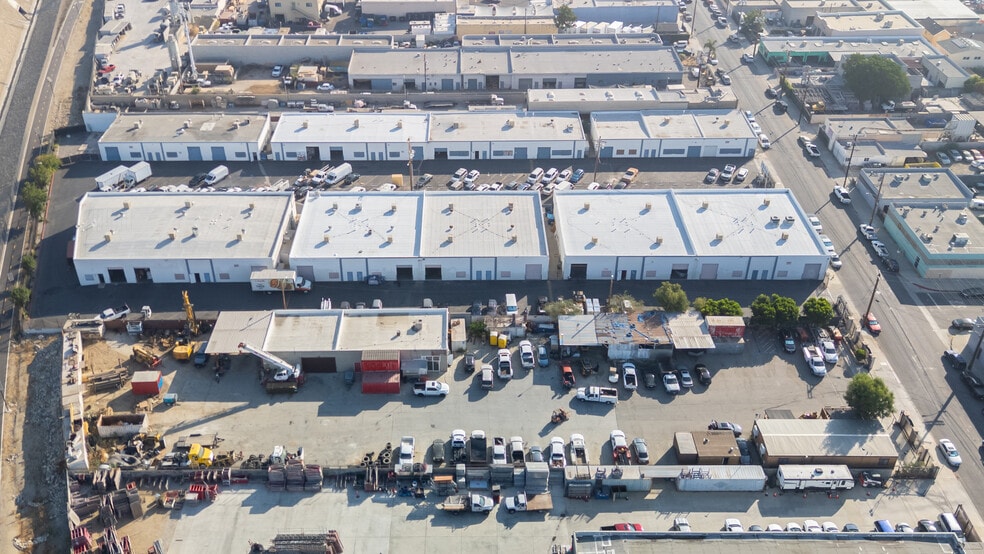 More Photos Of 669 Arroyo St, San Fernando Manufacturing For Sale