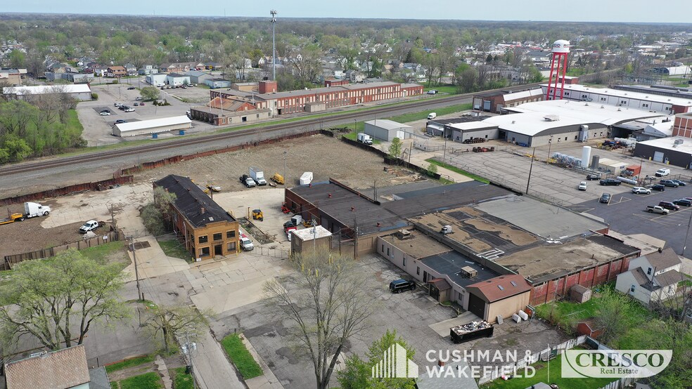 More Photos Of 201 Williams St, Elyria Warehouse For Sale