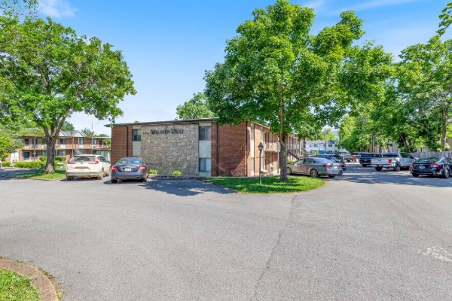 More Photos Of , Nashville Multifamily For Sale