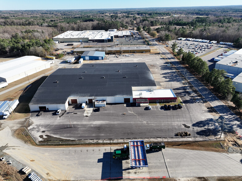 Primary Photo Of 2509 Cox Mill Rd, Sanford Manufacturing For Lease