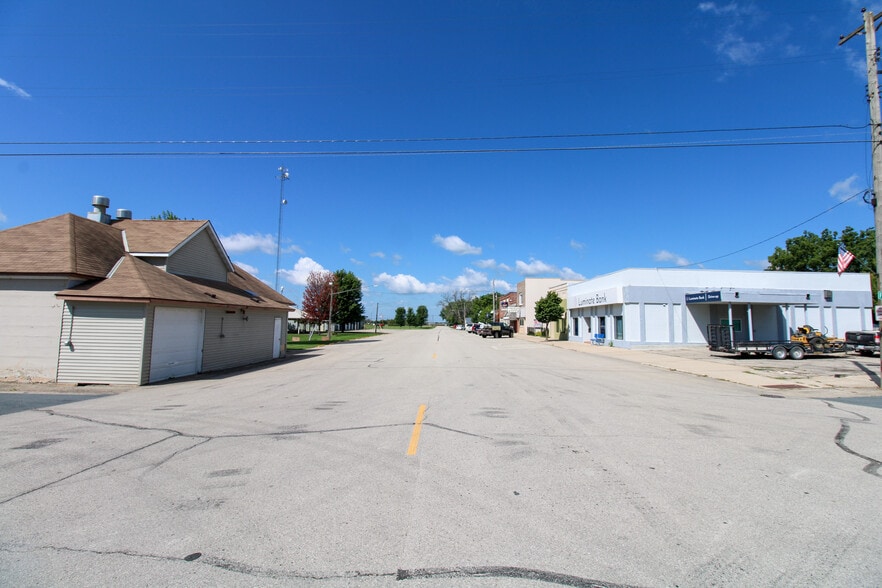 More Photos Of 135 E Front St, Claremont Specialty For Sale