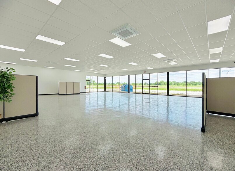 More Photos Of 3601 N Van Buren Byp, Enid Freestanding For Lease