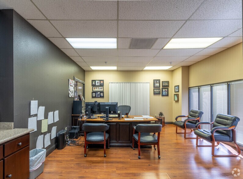 More Photos Of 1192 Vanderbilt Cir, Manteca Warehouse For Lease