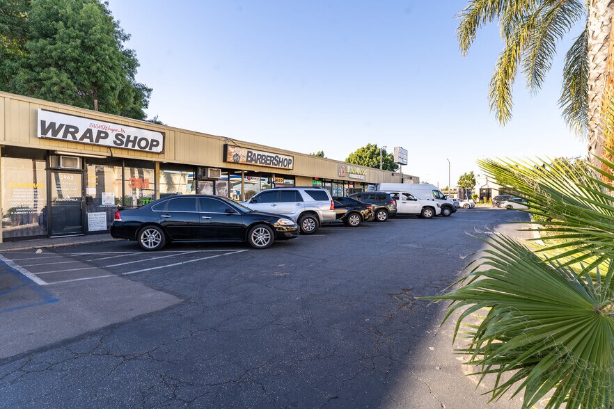 More Photos Of 5960-5964 Florence Ave, Bell Gardens Storefront Retail Office For Sale