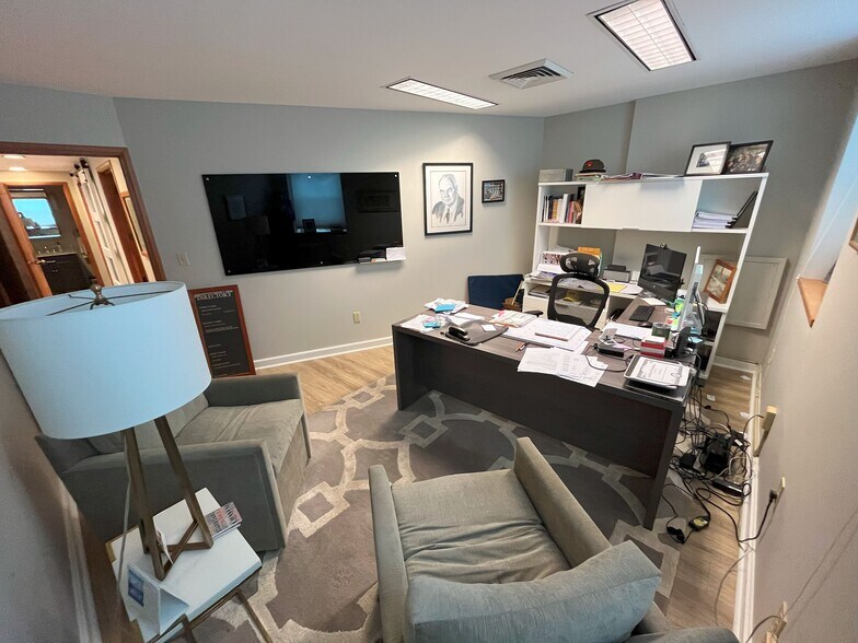 More Photos Of 100 Silver St, Portland Office For Lease