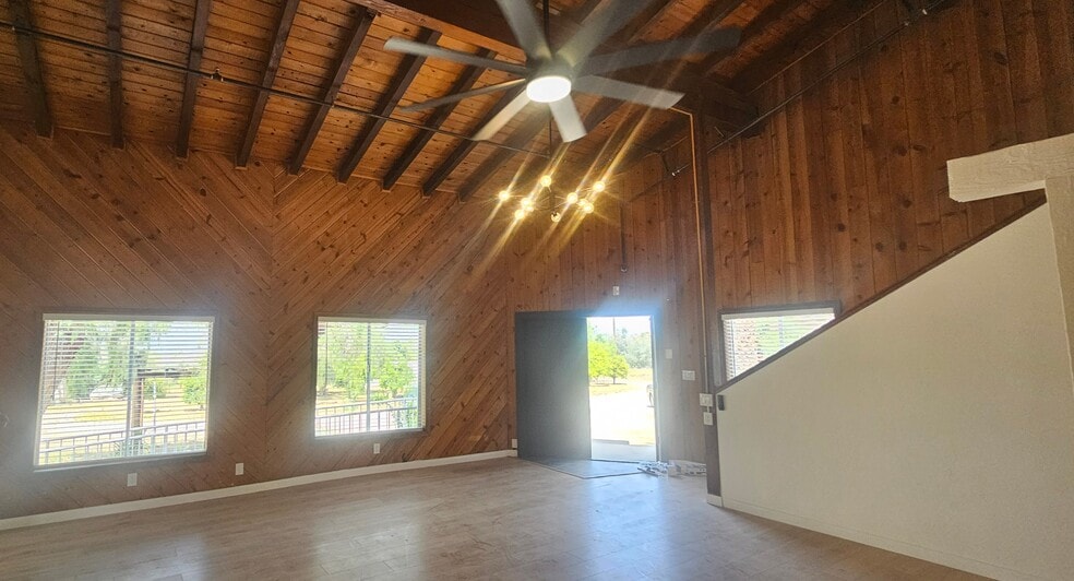 More Photos Of 2100 S State St, Hemet Rehabilitation Center For Sale