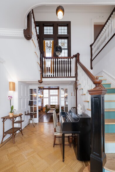 More Photos Of 10 Old Route 9, Staatsburg Hotel For Sale
