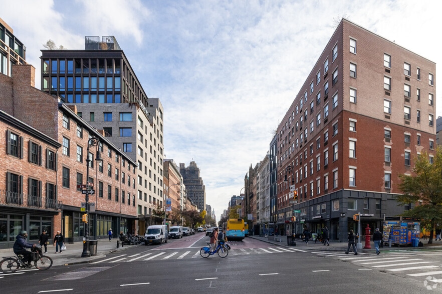 More Photos Of 344-346 W 14th St, New York Apartments For Lease