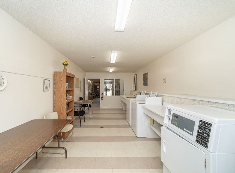 More Photos Of 4 Robert St, Arnprior Apartments For Sale