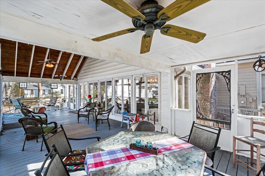 More Photos Of 115 E Broaddus Ave, Bowling Green Apartments For Sale