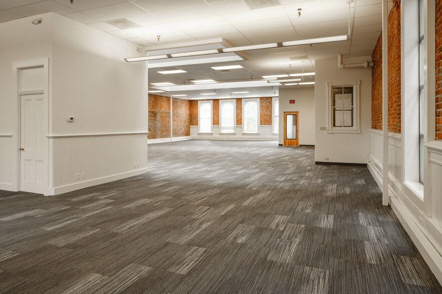 More Photos Of 222-228 NW Davis, Portland Office For Lease