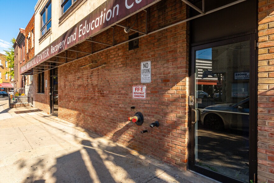 More Photos Of 1939 S Juniper St, Philadelphia Storefront Retail Office For Sale