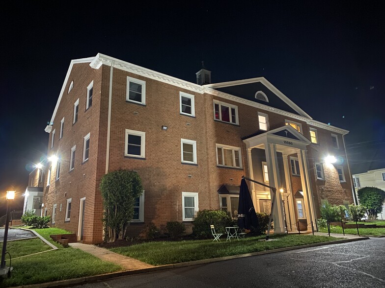 More Photos Of 10090 Main St, Fairfax Office For Lease