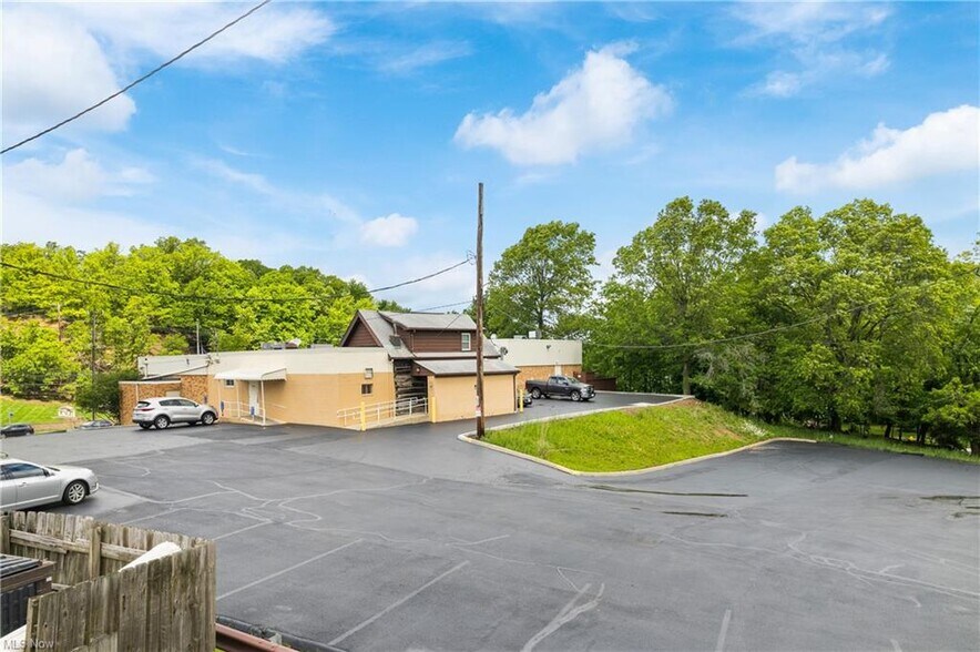 More Photos Of 6483 State Rd, Parma Office For Sale
