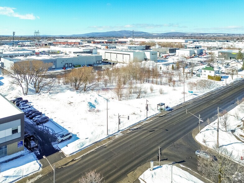 Primary Photo Of 6295 Boul De L'ormière, Québec Specialty For Lease