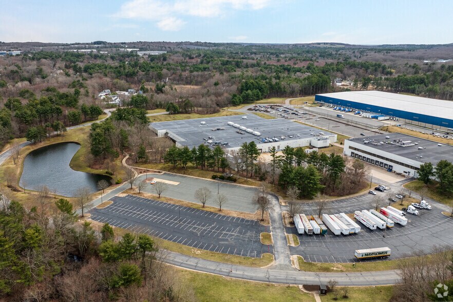 More Photos Of 431 Washington St, Franklin Light Manufacturing For Lease