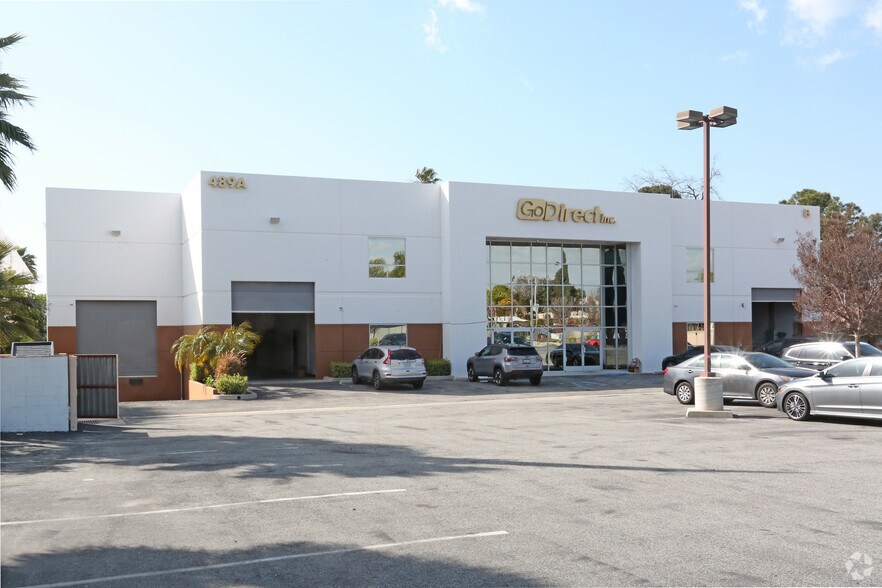 More Photos Of 489 Yorbita Rd, City of Industry Warehouse For Sale