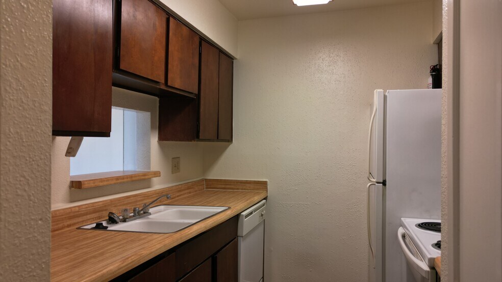 More Photos Of 9101 Country Creek Dr, Houston Apartments For Sale