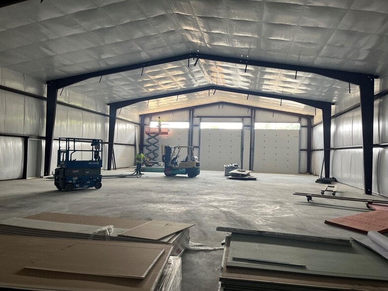 More Photos Of 3900 Naturally Fresh Blvd, College Park Warehouse For Lease