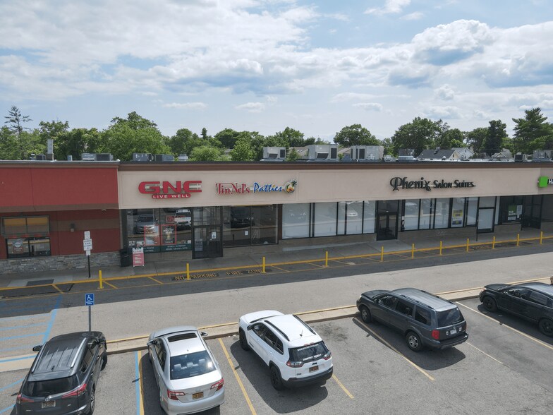 More Photos Of 660-690 Sunrise Hwy, Baldwin Unknown For Lease