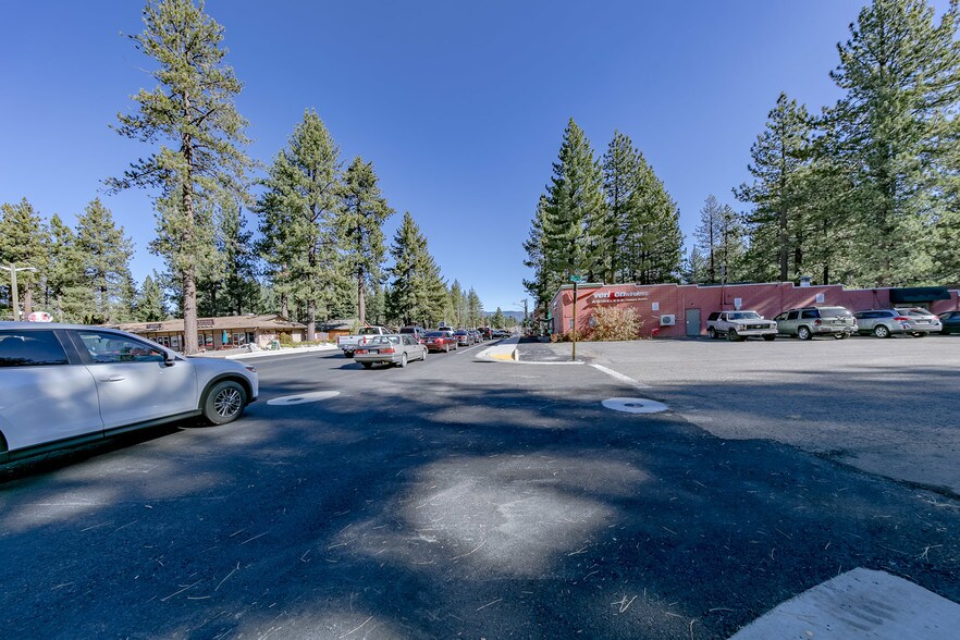More Photos Of 2230 Lake Tahoe Blvd, South Lake Tahoe Storefront For Sale