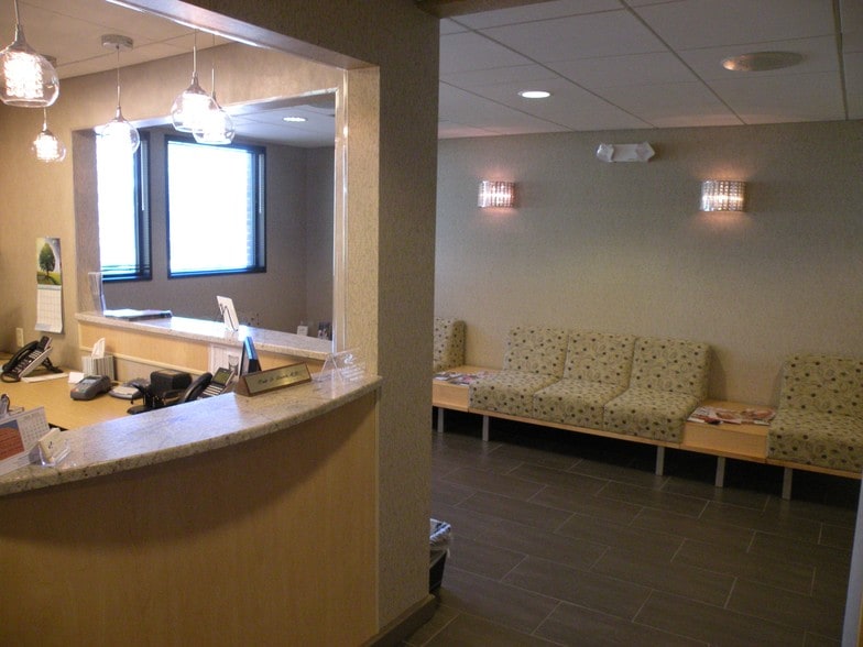 More Photos Of 68 W Cedar St, Poughkeepsie Medical For Lease