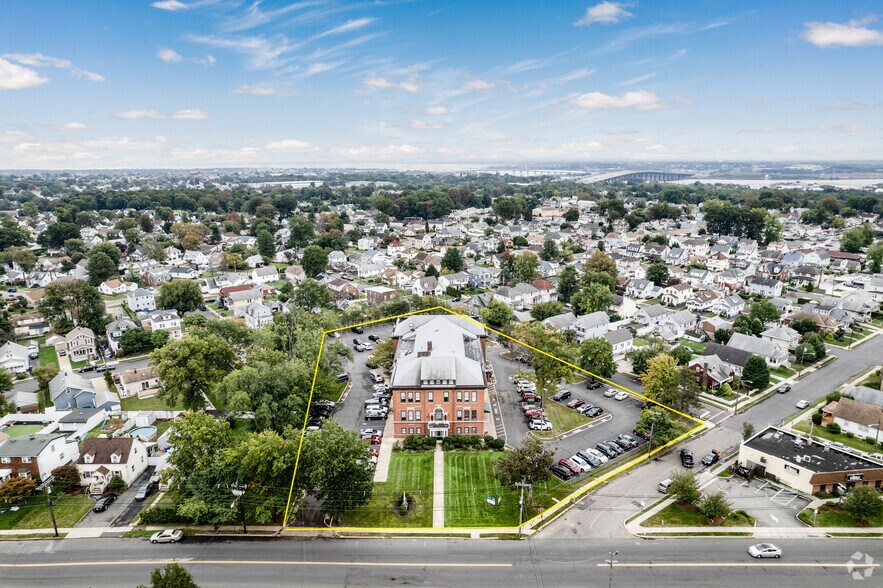 More Photos Of 720 King Georges Post Rd, Fords Office For Lease