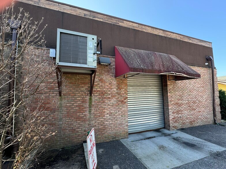 More Photos Of 2049 Middle Country Rd, Centereach General Retail For Sale