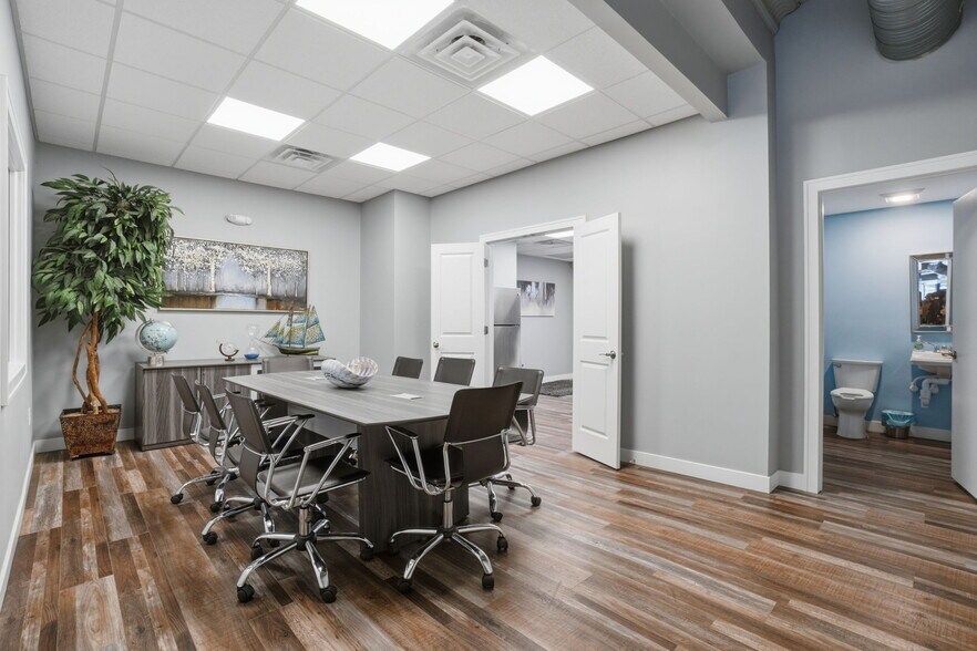 More Photos Of 4126 E Erie St, Willoughby Office For Sale