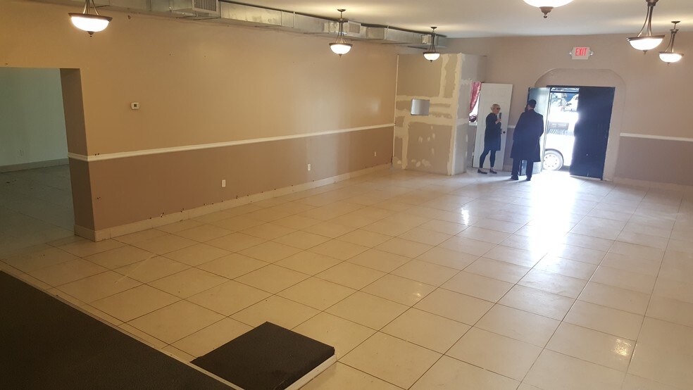 More Photos Of 27 Coffey St, Brooklyn Schools For Lease