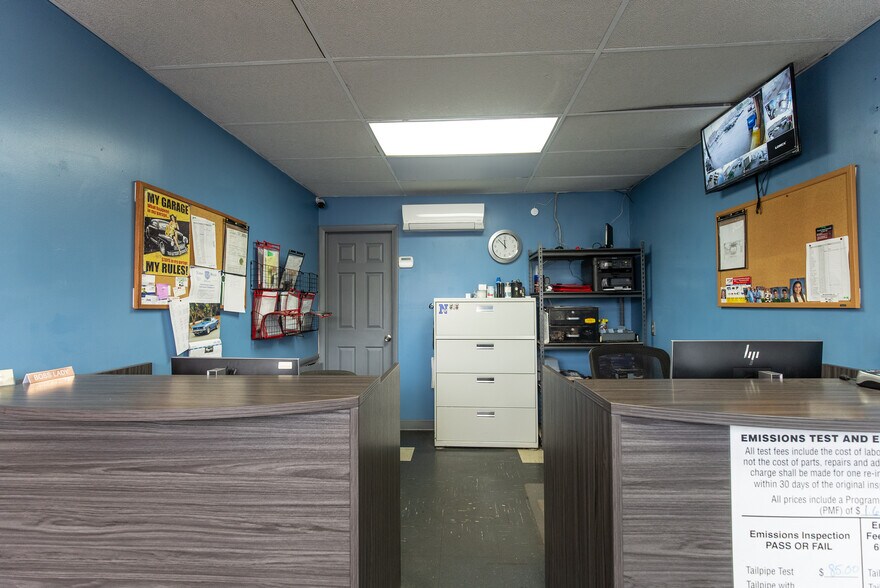 More Photos Of 8685 Torresdale Ave, Philadelphia Auto Repair For Sale