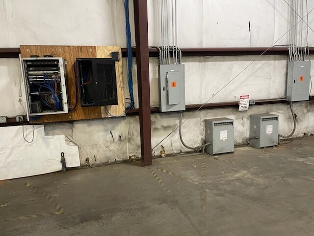 More Photos Of 9800 I 65 Service Rd S, Creola Warehouse For Lease