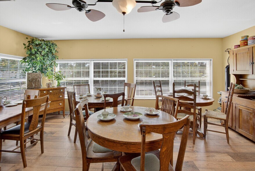 More Photos Of 805 N Wheeler St, Plant City Hospitality For Sale