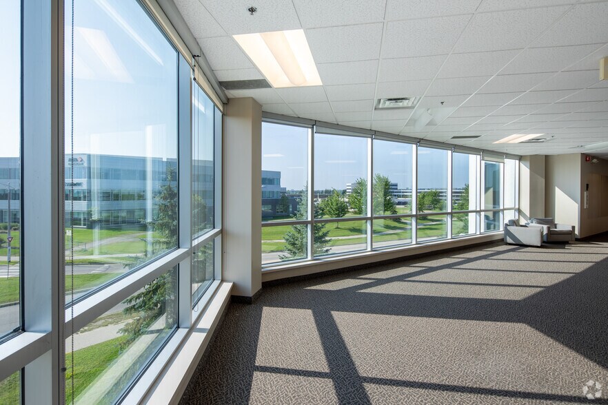 More Photos Of 445 Wes Graham Way, Waterloo Office For Lease