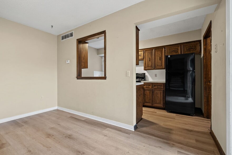 More Photos Of 2401 S 50th St, Fort Smith Apartments For Sale