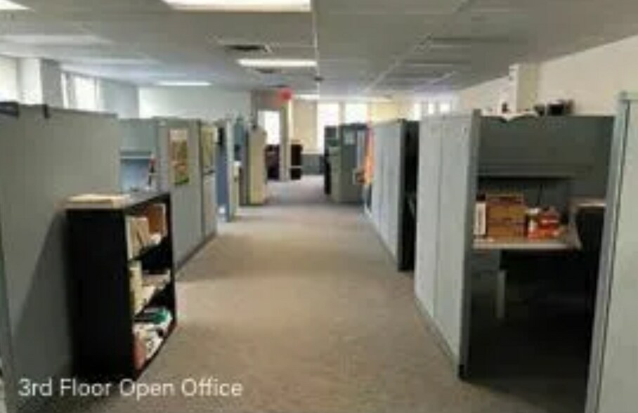 More Photos Of 146 Hartford Rd, Manchester Loft Creative Space For Sale