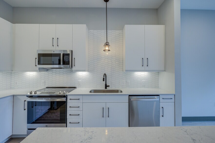 More Photos Of 352 S Walker St, Cary Apartments For Lease