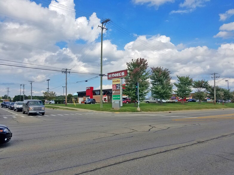 More Photos Of 131 E Rollins Rd, Round Lake Beach Freestanding For Sale