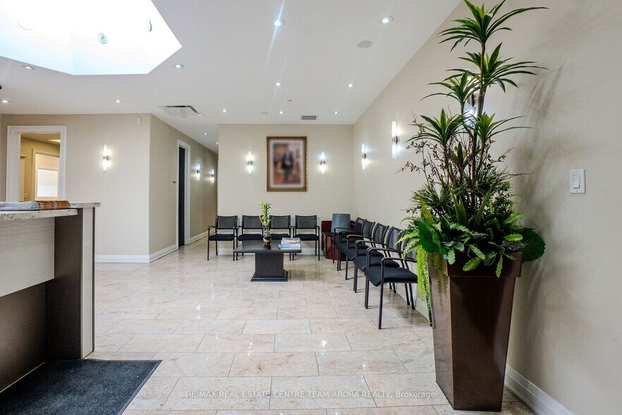 More Photos Of 1804 Alstep Dr, Mississauga Office For Lease