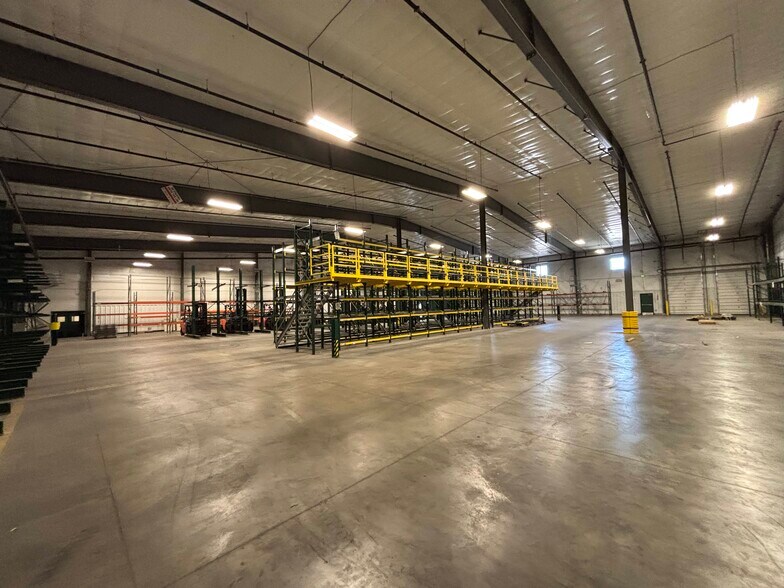 More Photos Of 3370 Drennan Industrial Loop S, Colorado Springs Flex For Lease