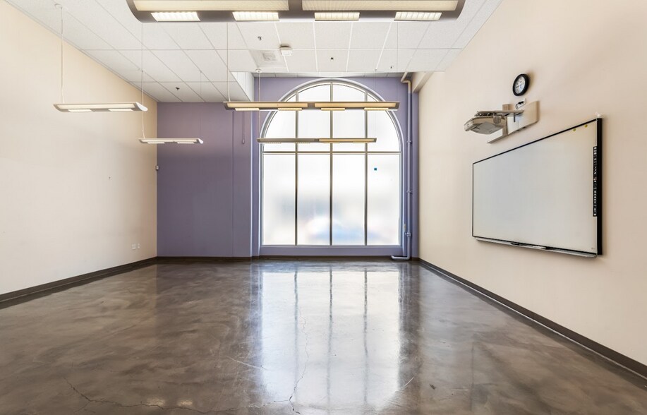 More Photos Of 461 W 9th St, San Pedro Schools For Lease