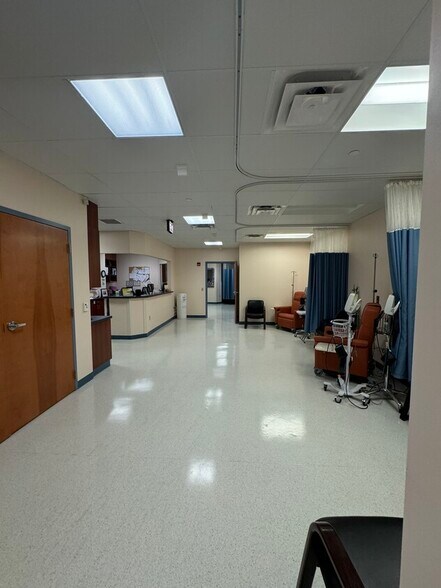 More Photos Of 250 Fame Ave, Hanover Medical For Sale